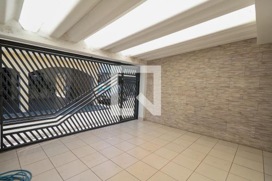 Garagem de casa para alugar com 2 quartos, 110m² em Santo Antônio, São Caetano do Sul