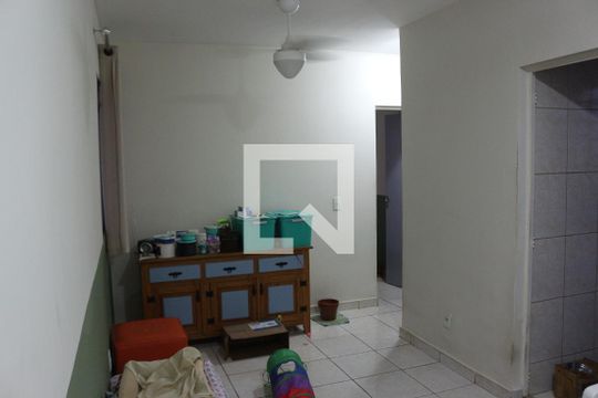 Sala de apartamento à venda com 2 quartos, 70m² em Califórnia, Belo Horizonte