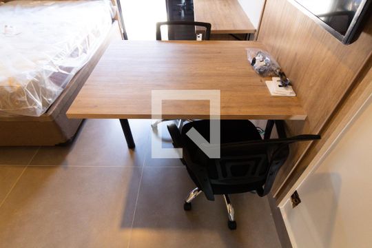 SALA/QUARTO de kitnet/studio para alugar com 1 quarto, 17m² em Cidade Universitária, Campinas