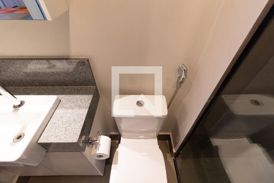 BANHEIRO de kitnet/studio para alugar com 1 quarto, 17m² em Cidade Universitária, Campinas