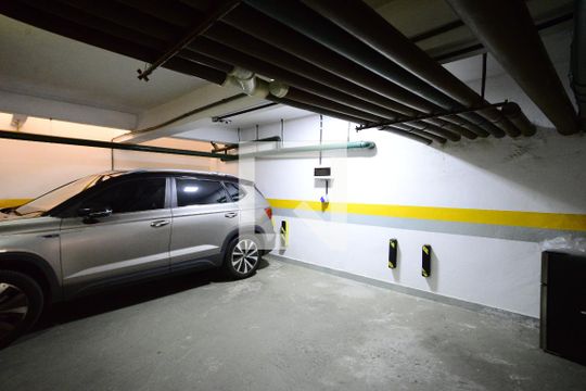 Garagem de apartamento à venda com 3 quartos, 213m² em Vila Mariana, São Paulo