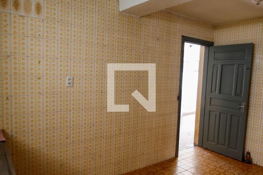 Cozinha de casa à venda com 2 quartos, 146m² em Pestana, Osasco