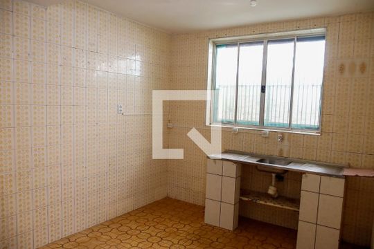 Cozinha de casa à venda com 2 quartos, 146m² em Pestana, Osasco