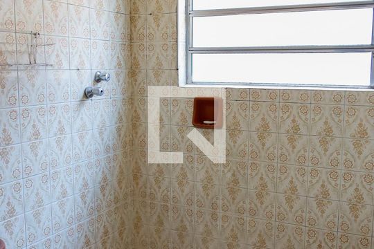 Banheiro de casa à venda com 2 quartos, 146m² em Pestana, Osasco