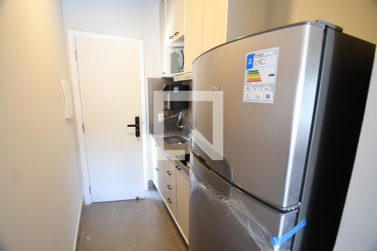 Cozinha de kitnet/studio para alugar com 1 quarto, 17m² em Cidade Universitária, Campinas