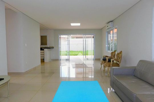 Sala de casa de condomínio para alugar com 4 quartos, 252m² em Jardim Pari, Paulínia