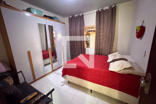 Quarto 1 de casa à venda com 2 quartos, 80m² em Jardim Industrial, Contagem