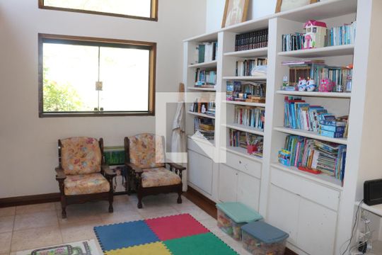 Escritório de casa para alugar com 4 quartos, 382m² em Campestre, Santo André