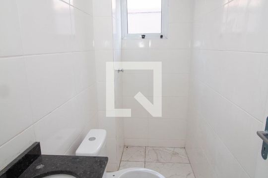 Banheiro de apartamento para alugar com 2 quartos, 40m² em Vila Progresso (zona Norte), São Paulo