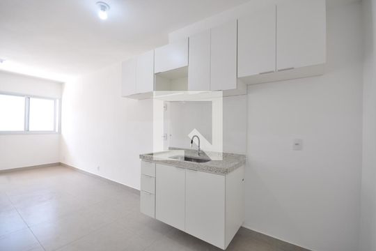 Cozinha de apartamento para alugar com 2 quartos, 46m² em Tucuruvi, São Paulo