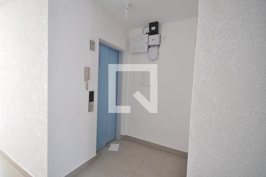 Elevador de apartamento para alugar com 2 quartos, 46m² em Tucuruvi, São Paulo
