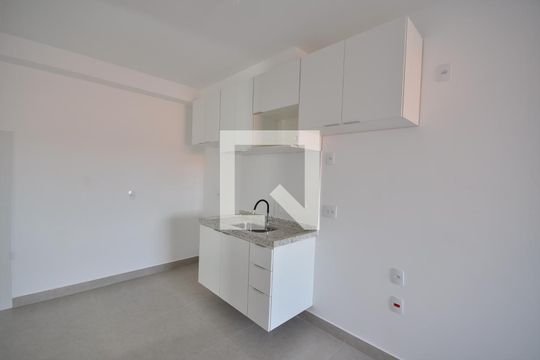 Cozinha de apartamento para alugar com 2 quartos, 44m² em Tucuruvi, São Paulo