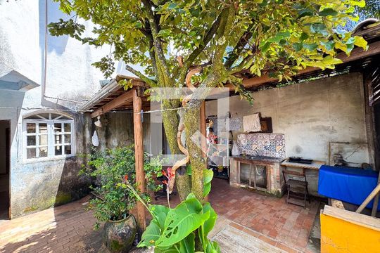 Área comum de casa à venda com 2 quartos, 220m² em Betânia, Belo Horizonte