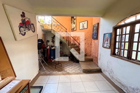 Sala de casa à venda com 2 quartos, 220m² em Betânia, Belo Horizonte