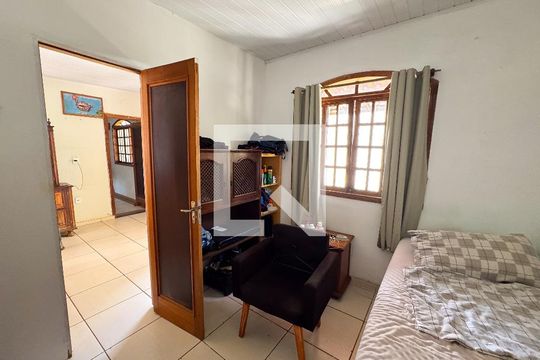 Quarto  de casa à venda com 2 quartos, 220m² em Betânia, Belo Horizonte