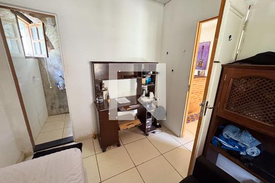 Quarto de casa à venda com 2 quartos, 220m² em Betânia, Belo Horizonte