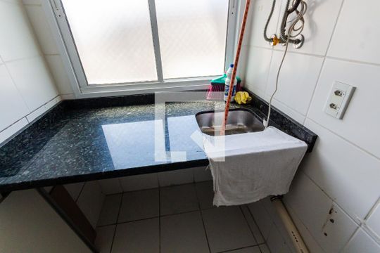 Área de Serviço de apartamento para alugar com 2 quartos, 45m² em Jardim Utinga, Santo André