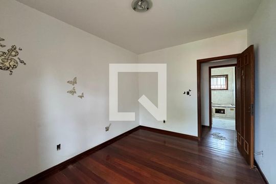 quarto 1 de casa à venda com 3 quartos, 240m² em Jardim America, São Leopoldo