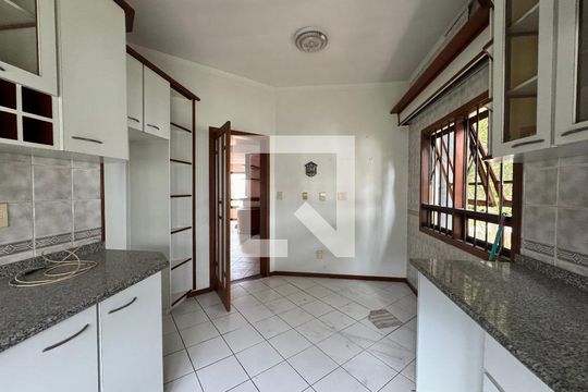Cozinha de casa à venda com 3 quartos, 240m² em Jardim America, São Leopoldo