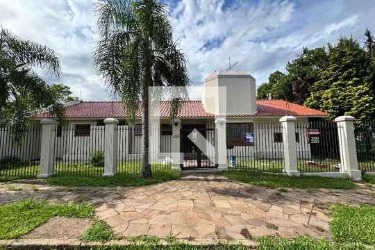 plaquinha fachada de casa à venda com 3 quartos, 240m² em Jardim America, São Leopoldo