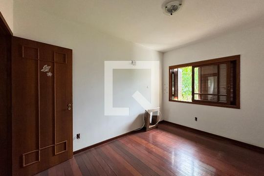 quarto 1 de casa à venda com 3 quartos, 240m² em Jardim America, São Leopoldo