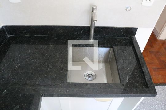 Cozinha de apartamento à venda com 1 quarto, 51m² em Água Branca, São Paulo