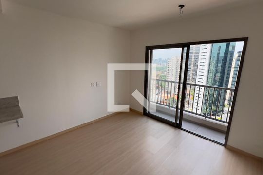 Quarto  de kitnet/studio para alugar com 1 quarto, 26m² em Pinheiros, São Paulo