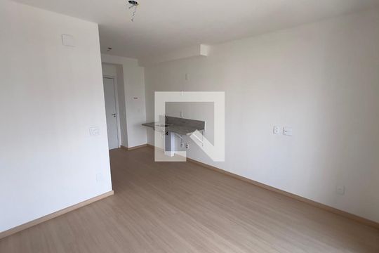 Quarto  de kitnet/studio à venda com 1 quarto, 26m² em Pinheiros, São Paulo
