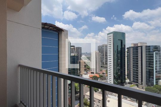 Sacada de kitnet/studio para alugar com 1 quarto, 26m² em Pinheiros, São Paulo