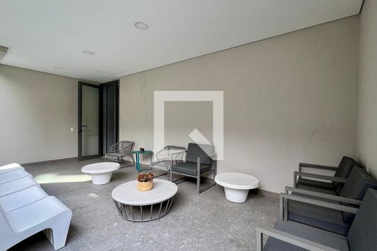 Área comum de kitnet/studio para alugar com 1 quarto, 26m² em Pinheiros, São Paulo