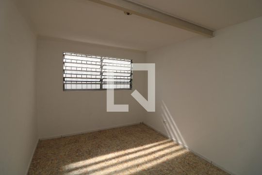 Quarto  de casa para alugar com 1 quarto, 75m² em Parque dos Bancarios, São Paulo