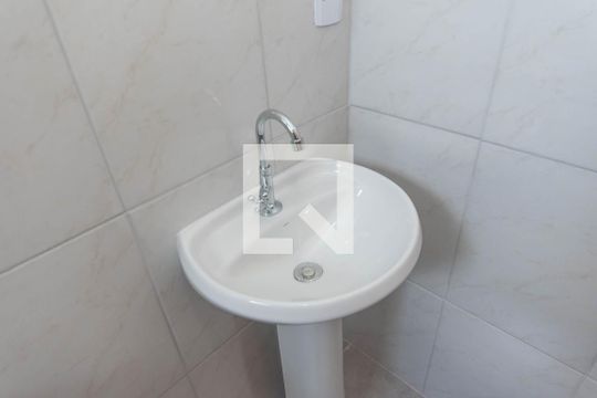 Banheiro de apartamento para alugar com 1 quarto, 49m² em Vila Brasilio Machado, São Paulo
