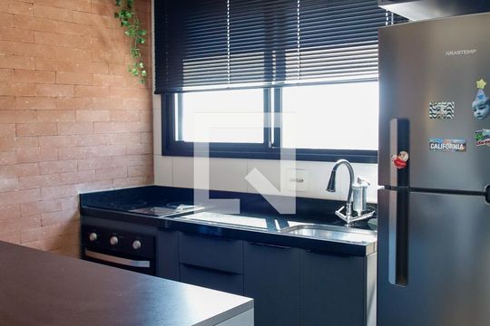 Cozinha de kitnet/studio à venda com 1 quarto, 36m² em Presidente Altino, Osasco