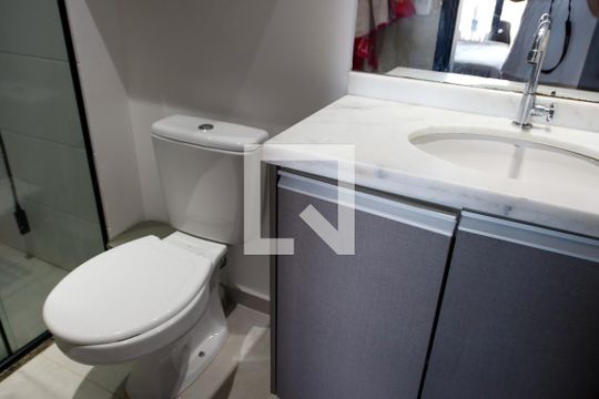 Banheiro de kitnet/studio à venda com 1 quarto, 36m² em Presidente Altino, Osasco