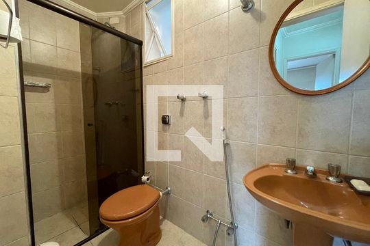Banheiro de apartamento à venda com 3 quartos, 98m² em Pinheiros, São Paulo