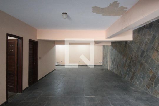 Garagem de casa à venda com 4 quartos, 760m² em Dona Clara, Belo Horizonte