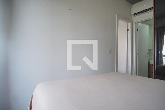 Suíte de apartamento para alugar com 1 quarto, 45m² em Boa Vista, Porto Alegre
