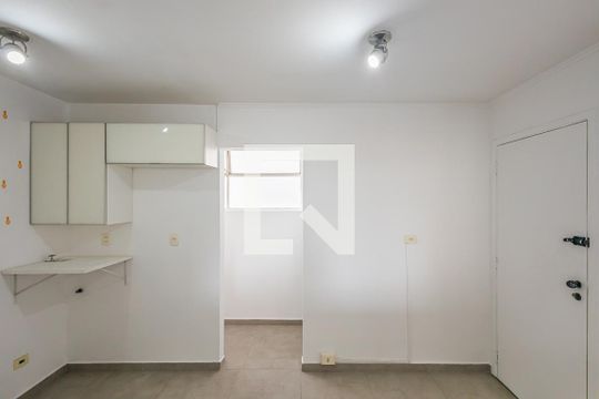 Cozinha de apartamento à venda com 2 quartos, 67m² em Pinheiros, São Paulo