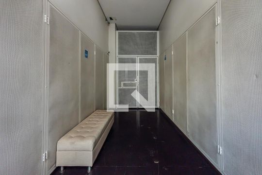 Entrada de apartamento à venda com 2 quartos, 67m² em Pinheiros, São Paulo