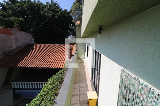 Corredor de casa à venda com 3 quartos, 376m² em Vila Carrão, São Paulo