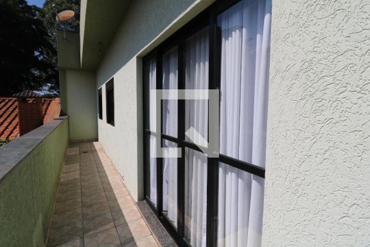 Corredor de casa à venda com 3 quartos, 376m² em Vila Carrão, São Paulo