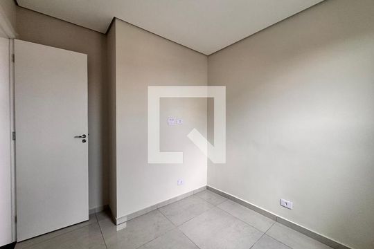 Quarto 1 de apartamento para alugar com 2 quartos, 50m² em Utinga, Santo André