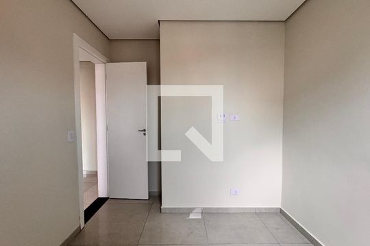 Quarto 1 de apartamento para alugar com 2 quartos, 50m² em Utinga, Santo André