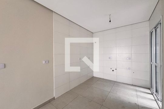 Cozinha de apartamento para alugar com 2 quartos, 50m² em Utinga, Santo André