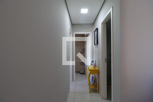 Corredor  de apartamento para alugar com 2 quartos, 57m² em Residencial E Comercial Palmares, Ribeirão Preto