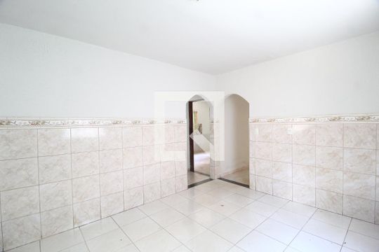 Cozinha de casa para alugar com 3 quartos, 150m² em Granada, Uberlândia