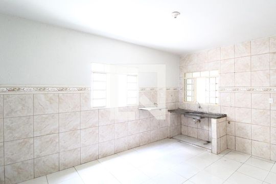 Cozinha de casa para alugar com 3 quartos, 150m² em Granada, Uberlândia