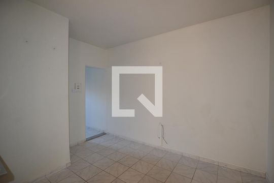 Sala/Cozinha de apartamento para alugar com 1 quarto, 50m² em Osvaldo Cruz, Rio de Janeiro