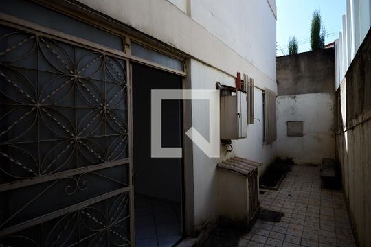 Área Externa de apartamento para alugar com 2 quartos, 70m² em Esplanada, Belo Horizonte
