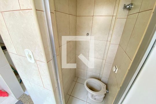 Banheiro de serviço de apartamento à venda com 2 quartos, 62m² em Todos Os Santos, Rio de Janeiro